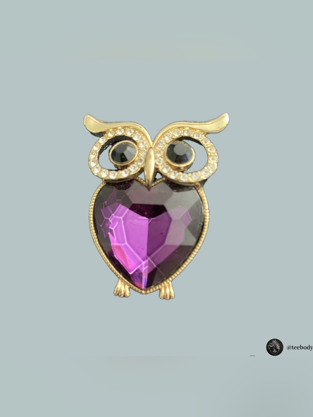 VTG Signed Monet Gold Tone Purple Amethyst Rhinestone Owl Brooch Pin